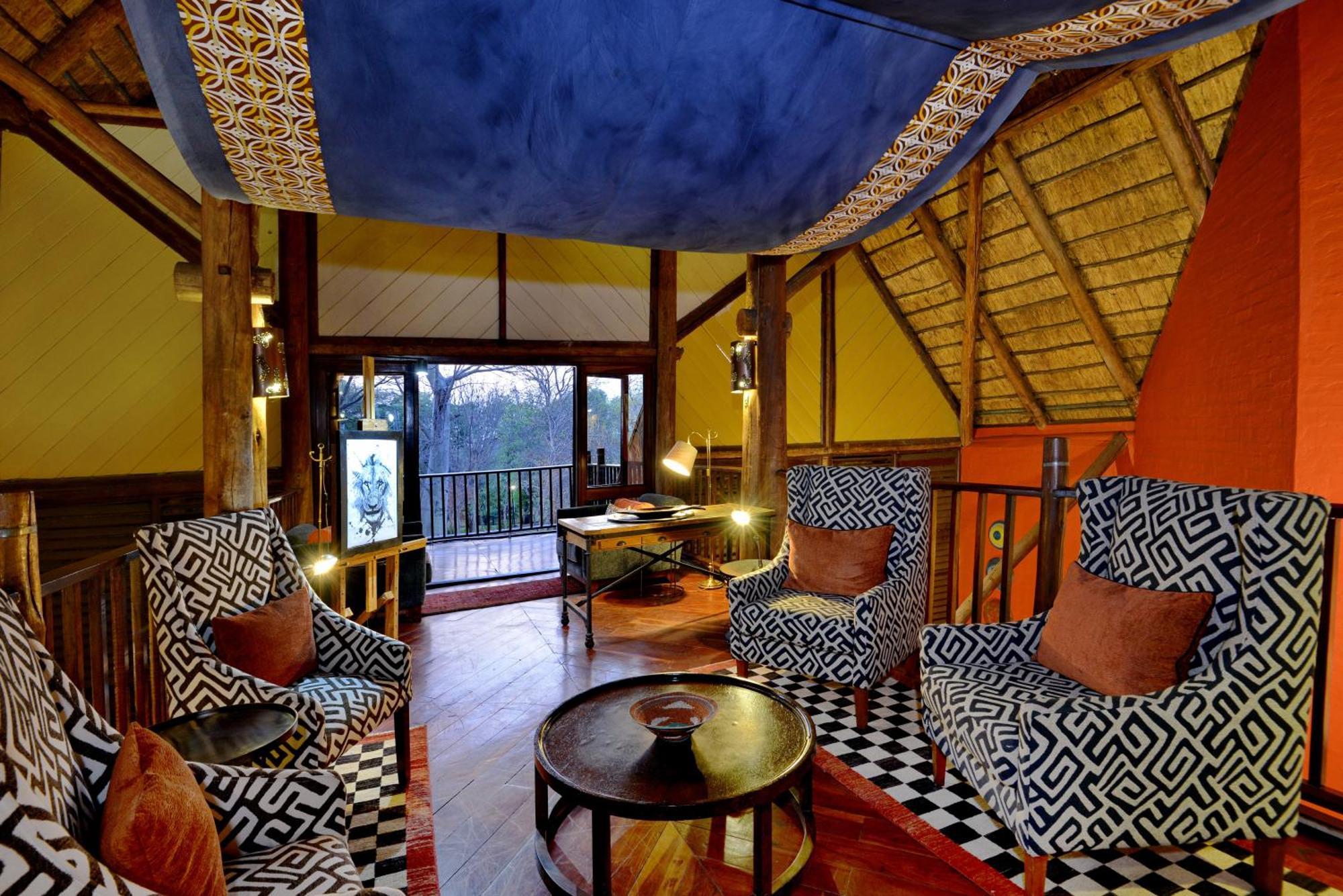 Victoria Falls Safari Lodge Bagian luar foto