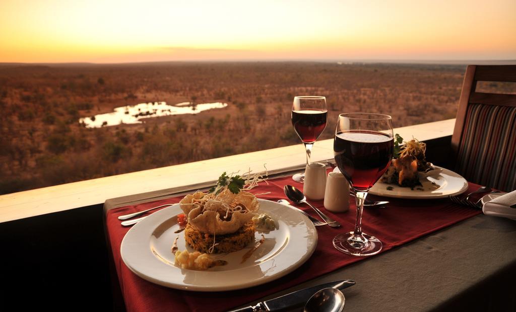 Victoria Falls Safari Lodge Bagian luar foto