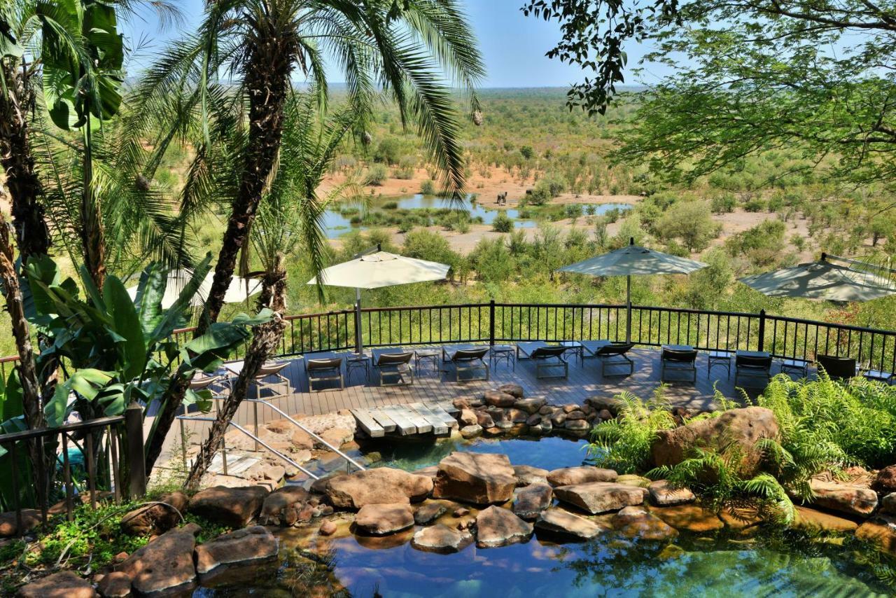Victoria Falls Safari Lodge Bagian luar foto